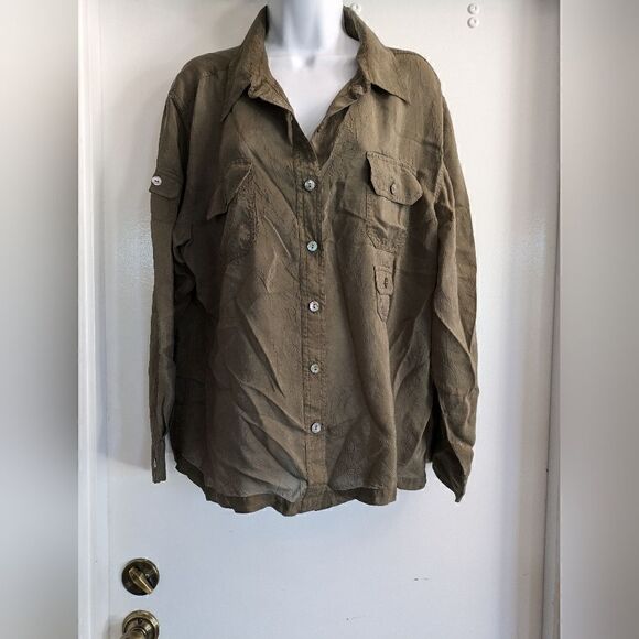 Chico's size 3 rayon cargo button down - Picture 1 of 4